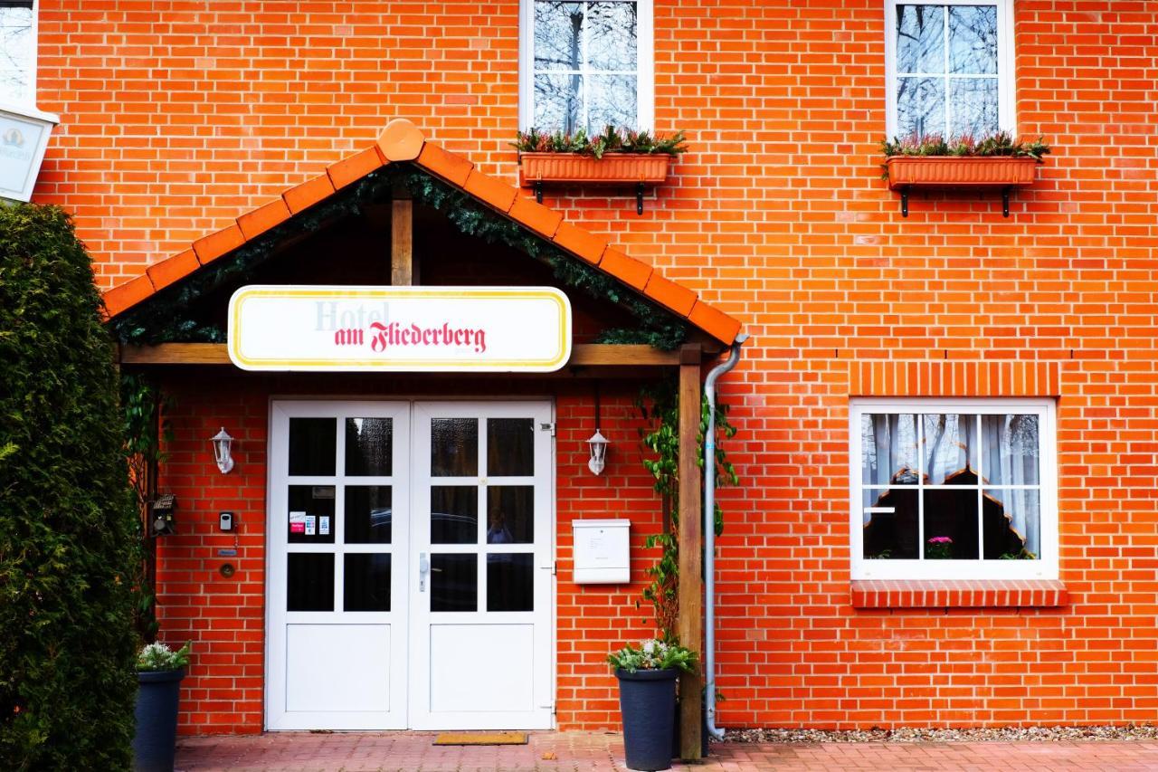 Garni Am Fliederberg Hotel ชเวียรีน ภายนอก รูปภาพ